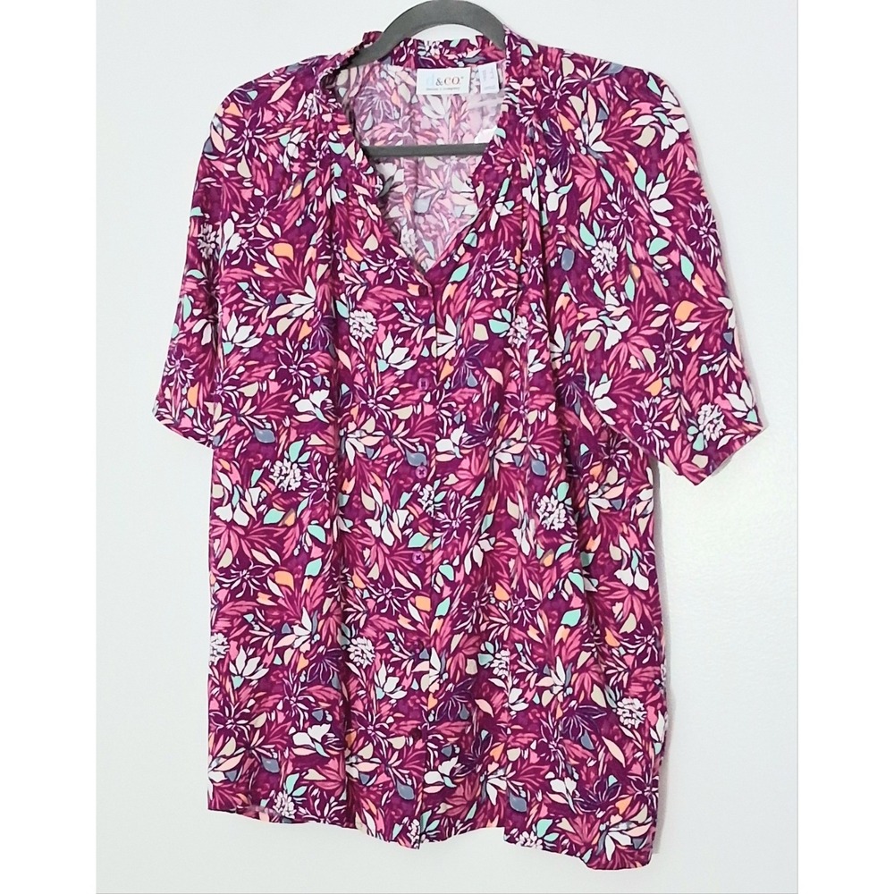 Denim &‎ Co Blouse Size L Pink Printed Flutter Short Sleeve Button Down NWOT